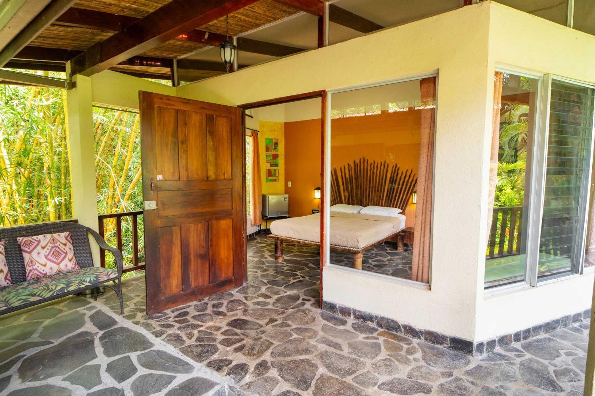 Bed and Breakfast Heliconia Island Las Horquetas Zewnętrze zdjęcie